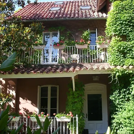 Xalet La Coromina 3* 维拉德奥